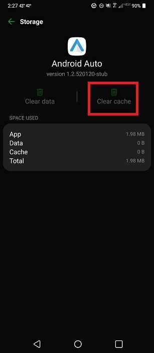Tapping on "Clear cache" button for app on Android. 
