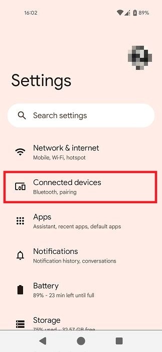 Clicking on "Connected devices" in Android Settings.