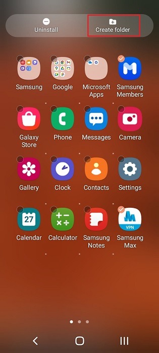 Long press create folder enabled for selected Android apps. 