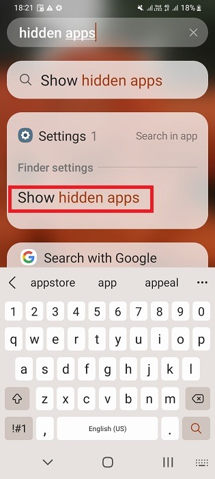 Searching for "hidden apps" in Android homescreen search bar. 