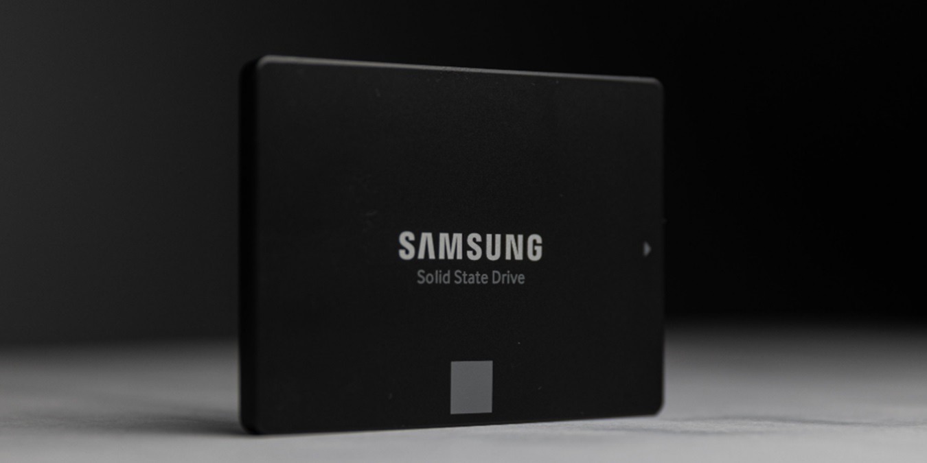Learning how to check SSD health in Linux with Samsung SSD.