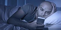 5 Night Mode Apps for Android to Help You Read Better at Night