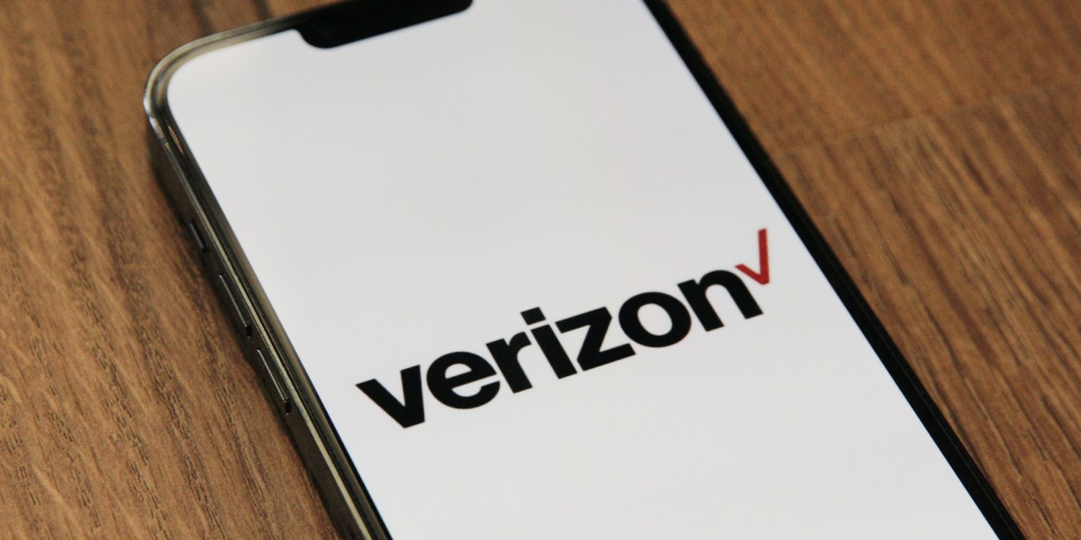 Smartphone with Verizon carrier activated.